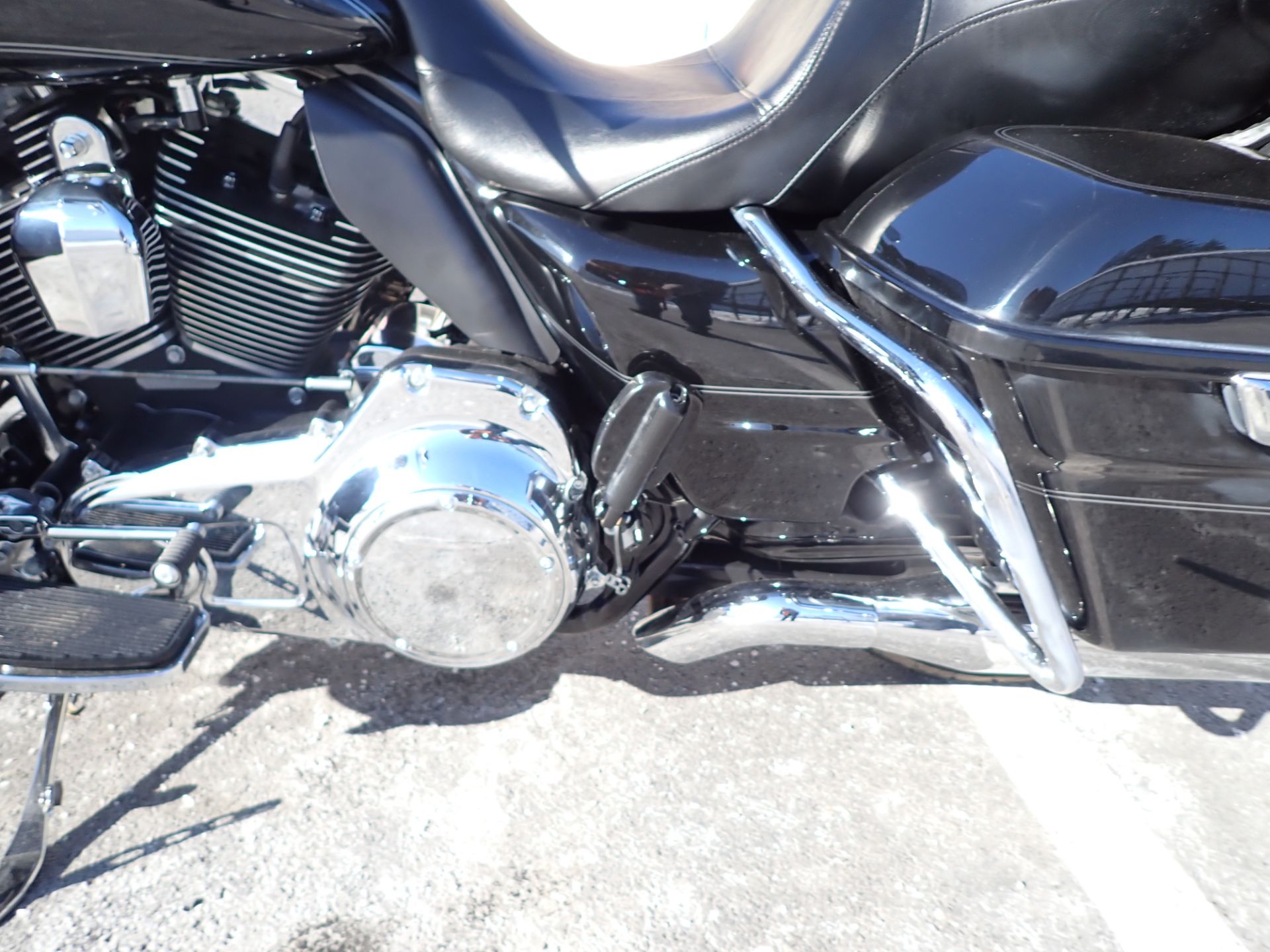 2015 Harley-Davidson Electra Glide® Ultra Classic® Low in Massillon, Ohio - Photo 20