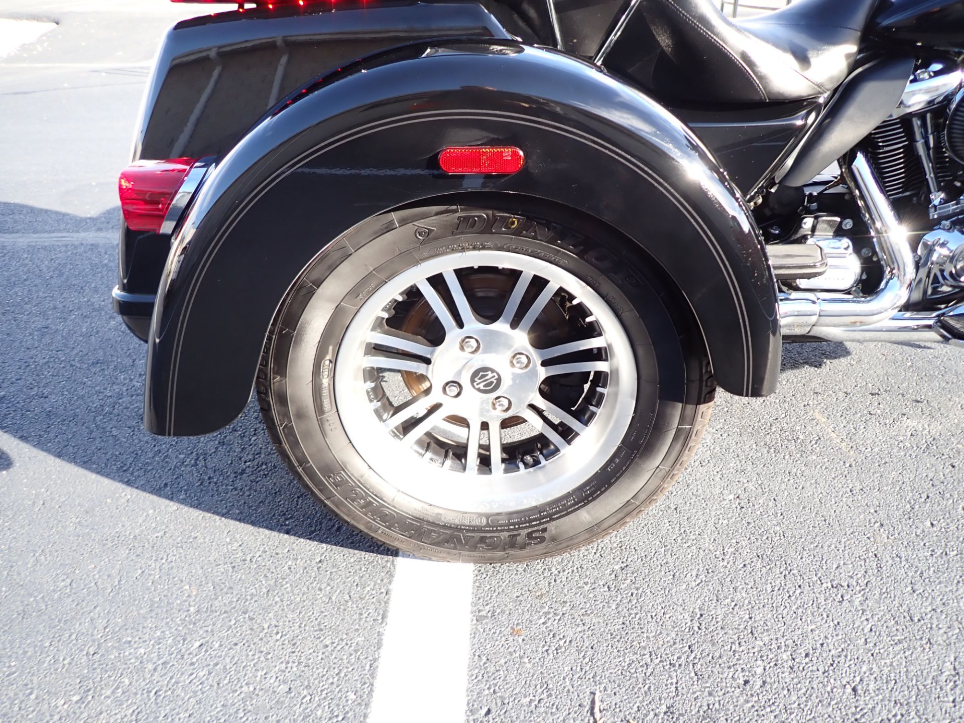 2021 Harley-Davidson Tri Glide® Ultra in Massillon, Ohio - Photo 5