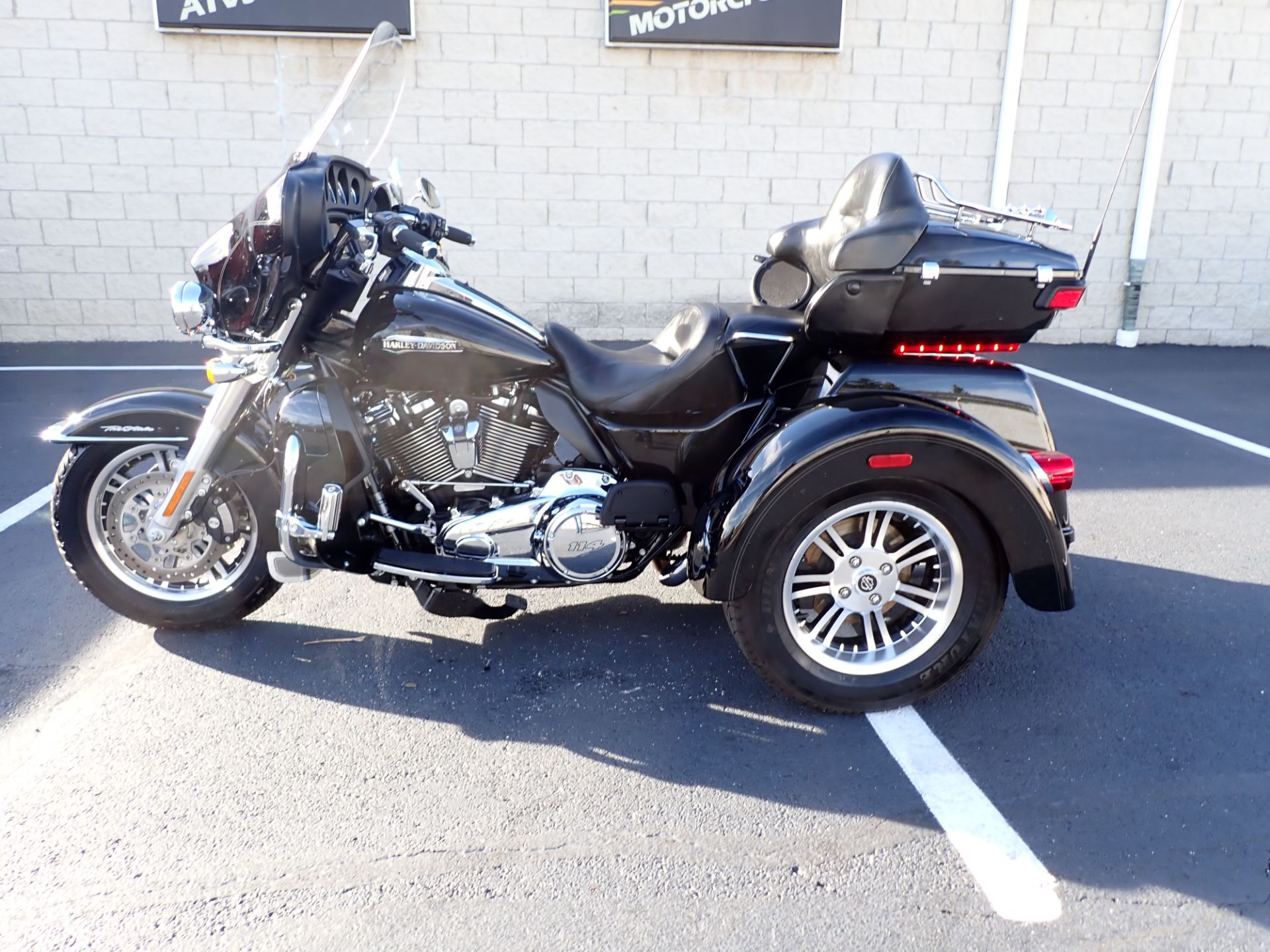 2021 Harley-Davidson Tri Glide® Ultra in Massillon, Ohio - Photo 13