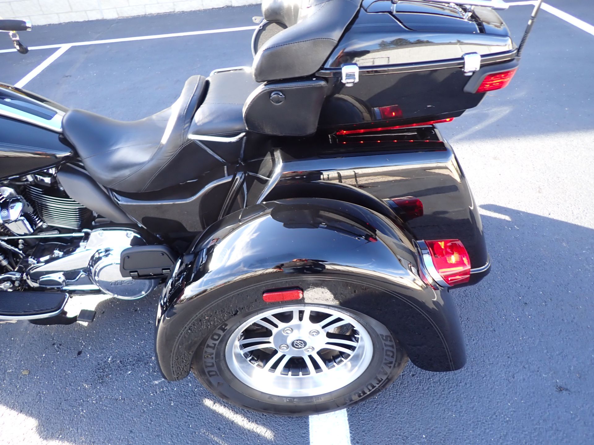 2021 Harley-Davidson Tri Glide® Ultra in Massillon, Ohio - Photo 18