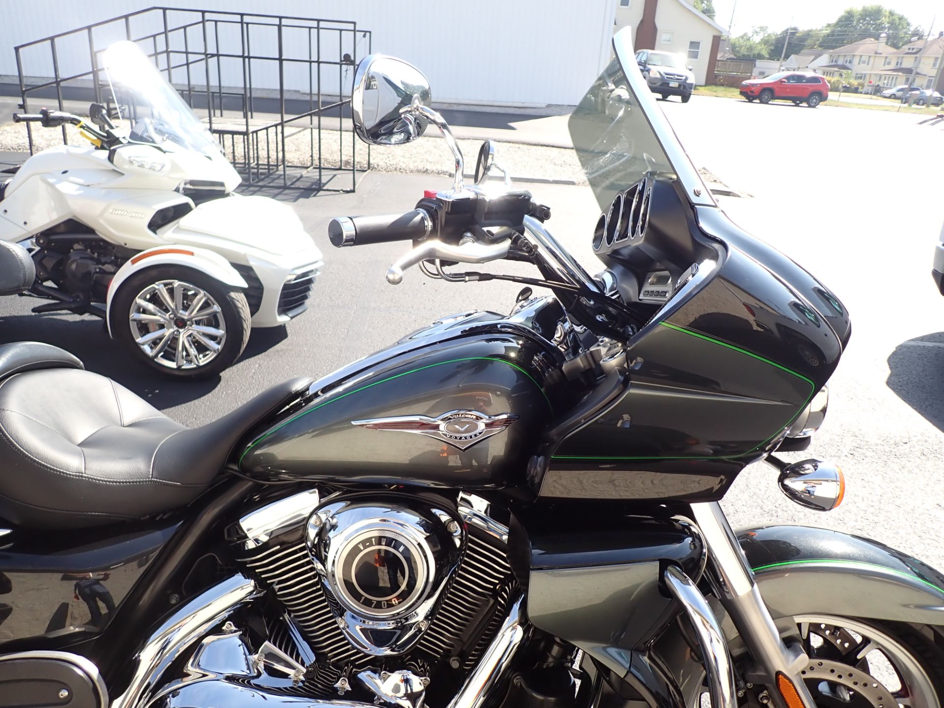 2017 Kawasaki Vulcan 1700 Voyager ABS in Massillon, Ohio - Photo 3