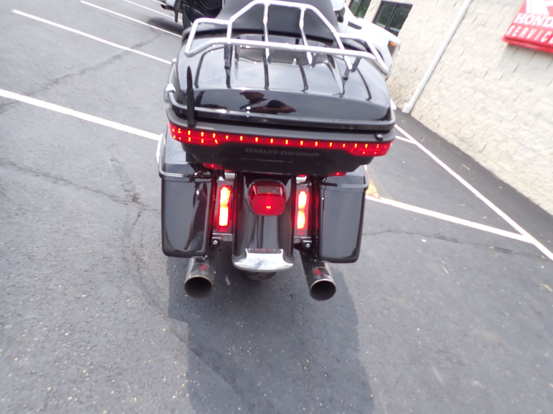 2019 Harley-Davidson Ultra Limited in Massillon, Ohio - Photo 2