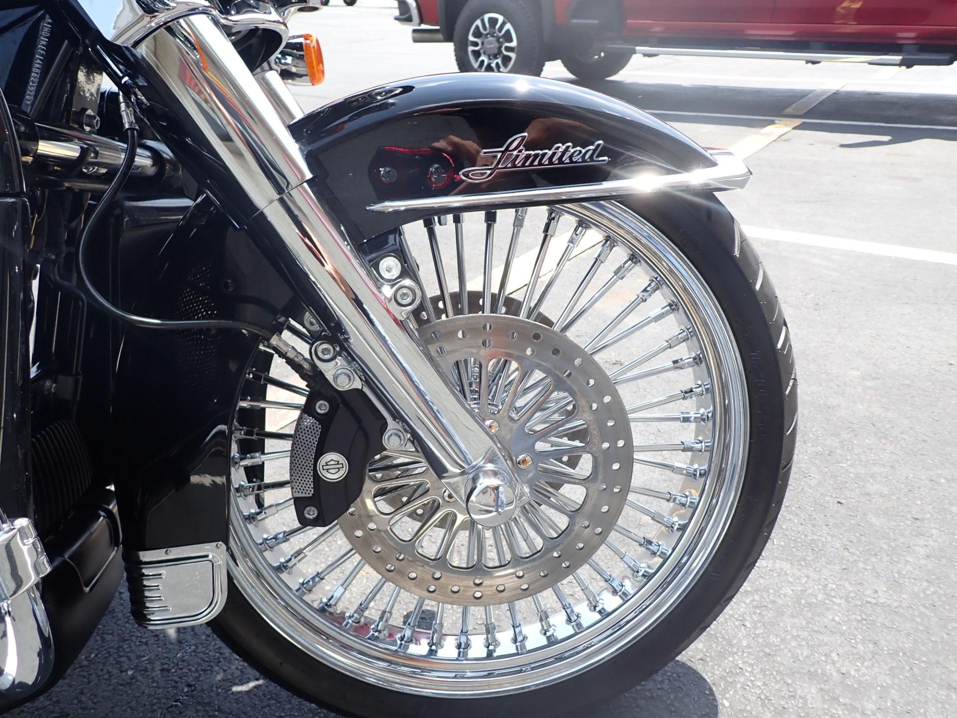 2019 Harley-Davidson Ultra Limited in Massillon, Ohio - Photo 2