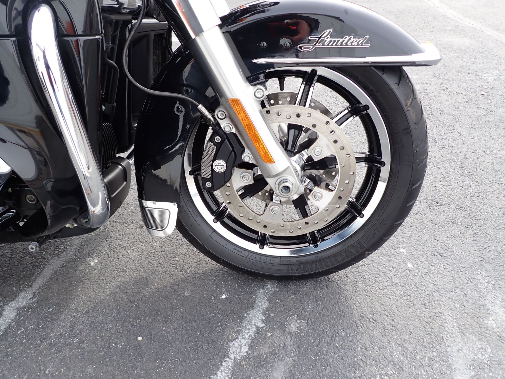 2019 Harley-Davidson Ultra Limited in Massillon, Ohio - Photo 2
