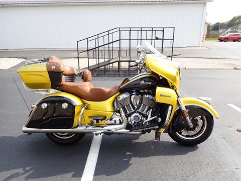 2018 Indian Motorcycle Roadmaster® Icon Series in Massillon, Ohio