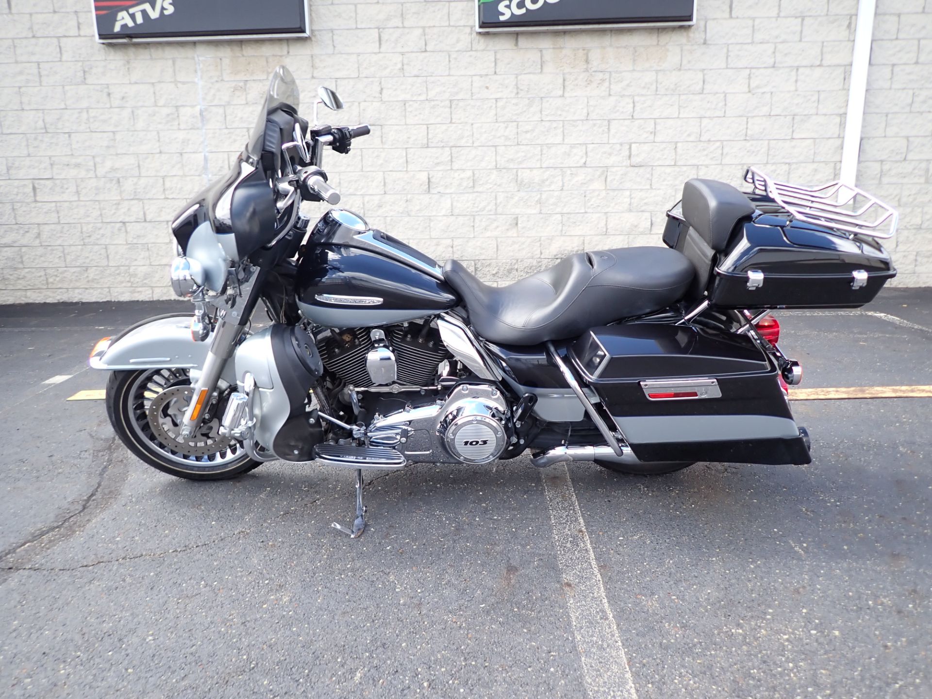 2012 Harley-Davidson Electra Glide® Ultra Limited in Massillon, Ohio - Photo 13