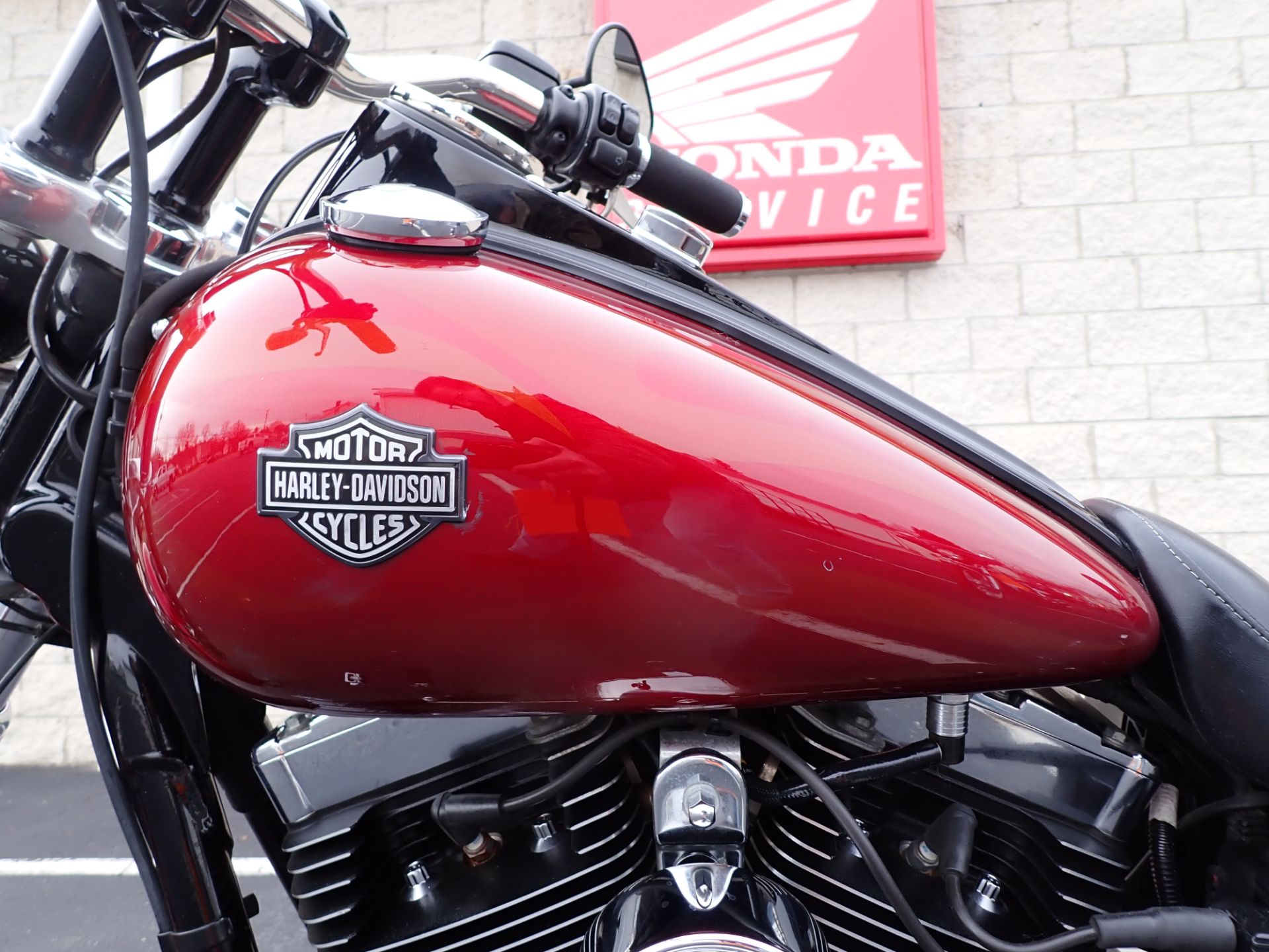 2016 Harley-Davidson Wide Glide® in Massillon, Ohio - Photo 9
