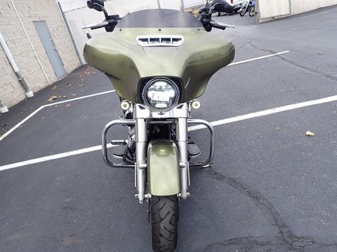 2016 Harley-Davidson Street Glide® in Massillon, Ohio - Photo 6