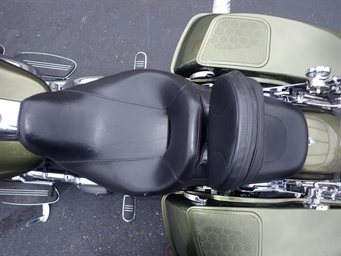 2016 Harley-Davidson Street Glide® in Massillon, Ohio - Photo 10