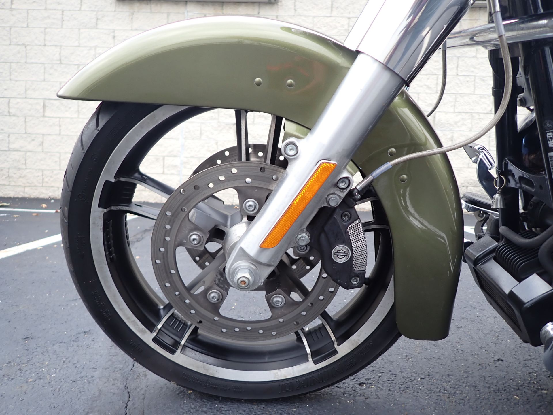 2016 Harley-Davidson Street Glide® in Massillon, Ohio - Photo 14