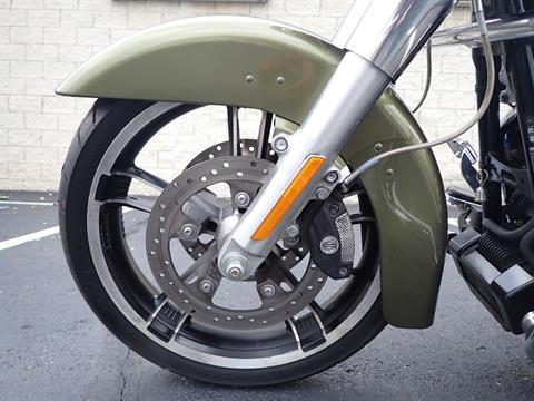 2016 Harley-Davidson Street Glide® in Massillon, Ohio - Photo 14