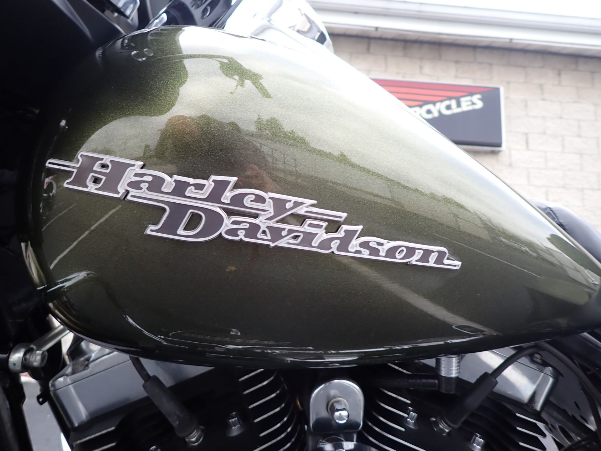 2016 Harley-Davidson Street Glide® in Massillon, Ohio - Photo 15