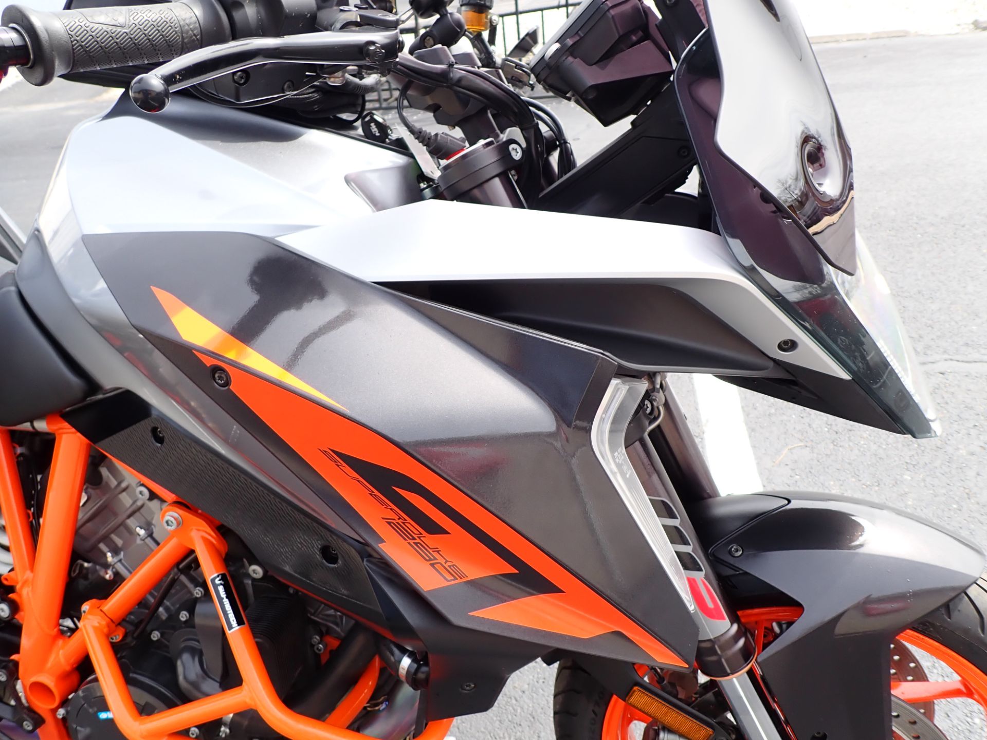 2017 KTM 1290 Super Duke GT in Massillon, Ohio - Photo 3
