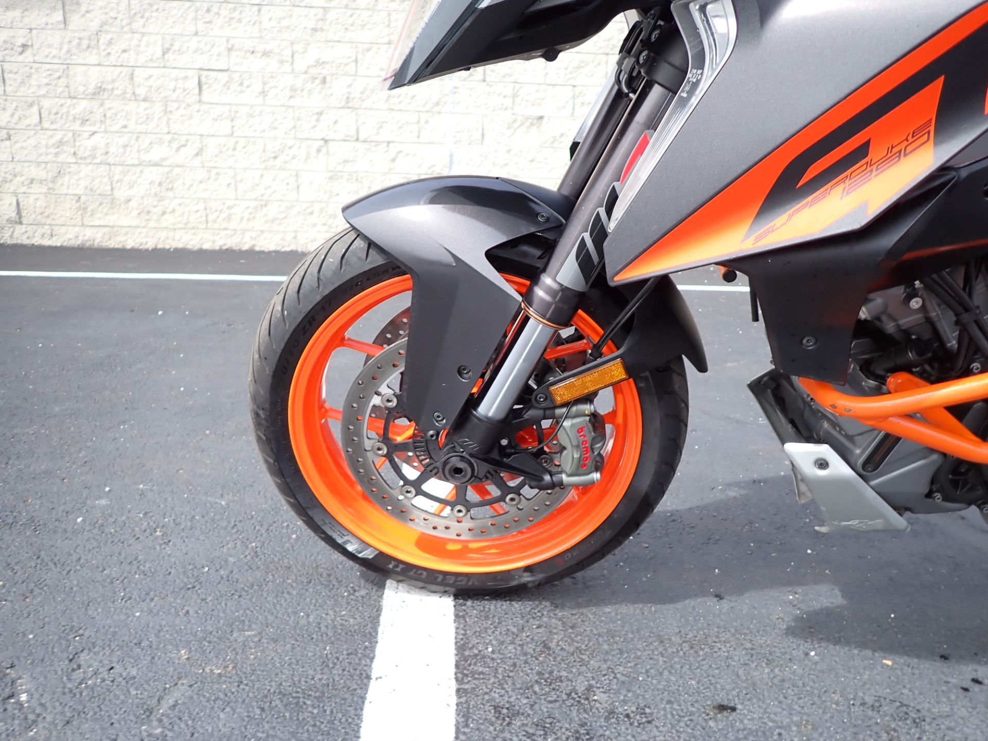 2017 KTM 1290 Super Duke GT in Massillon, Ohio - Photo 17