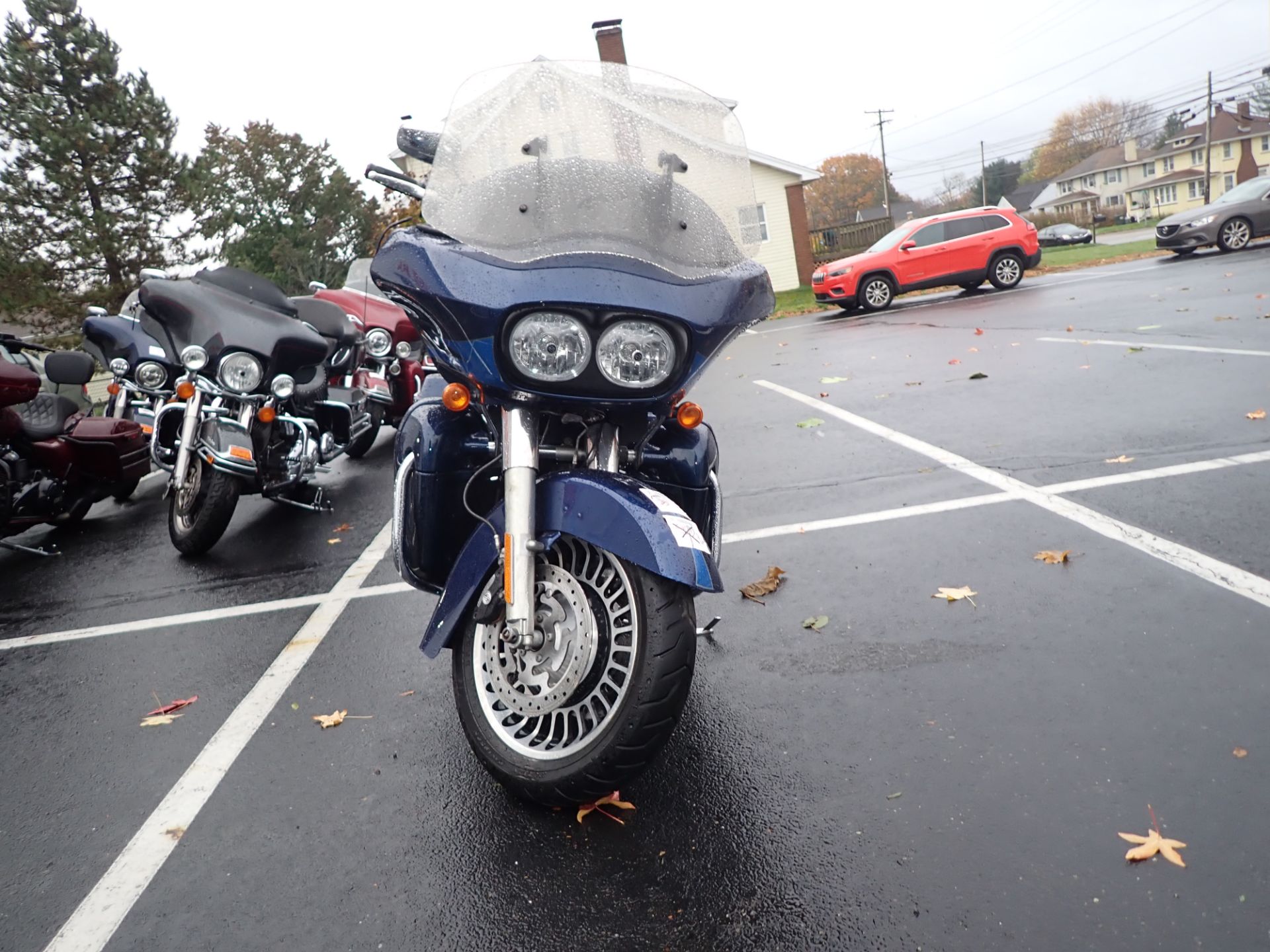 2013 Harley-Davidson Road Glide® Ultra in Massillon, Ohio - Photo 2