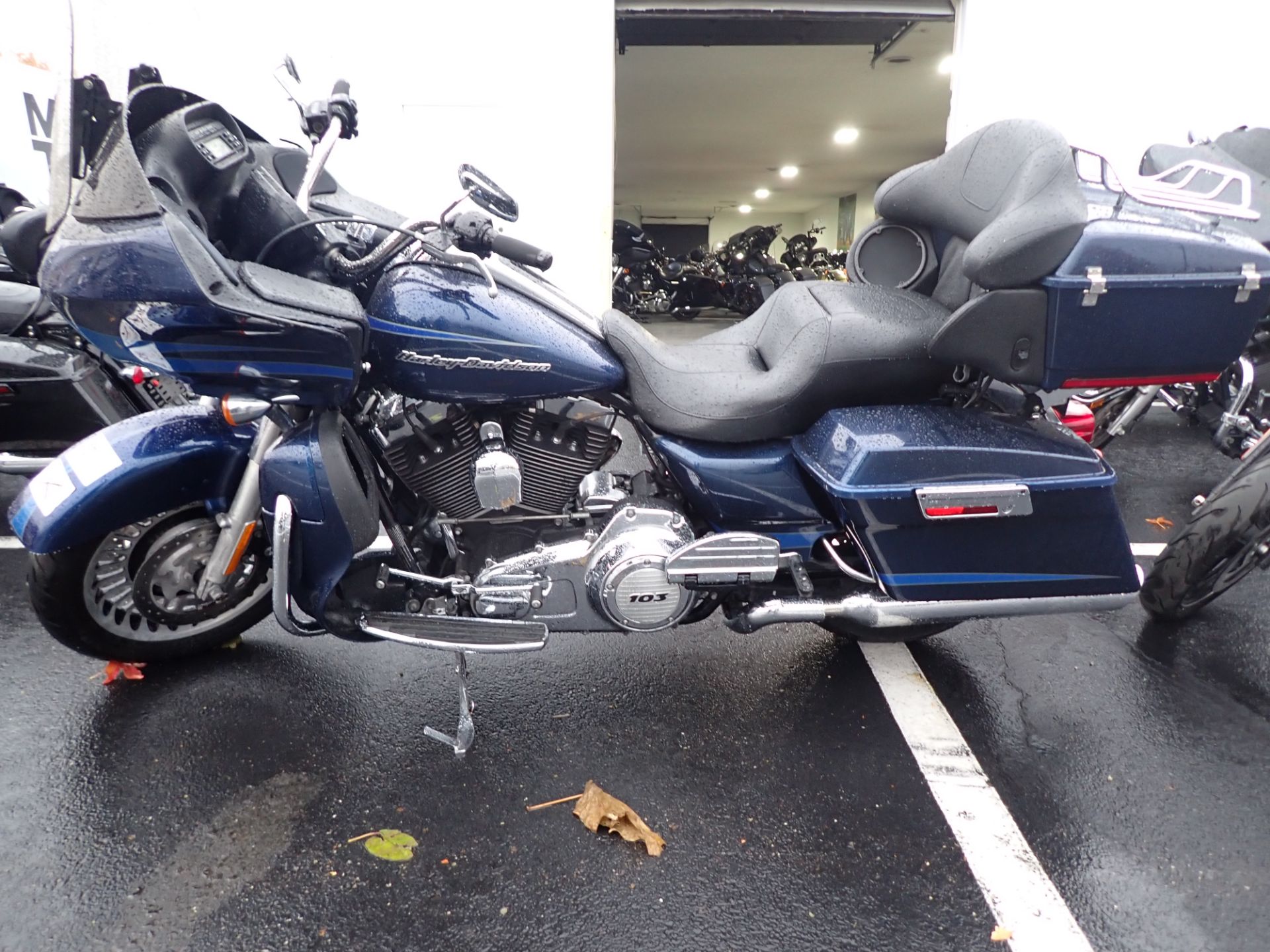 2013 Harley-Davidson Road Glide® Ultra in Massillon, Ohio - Photo 3