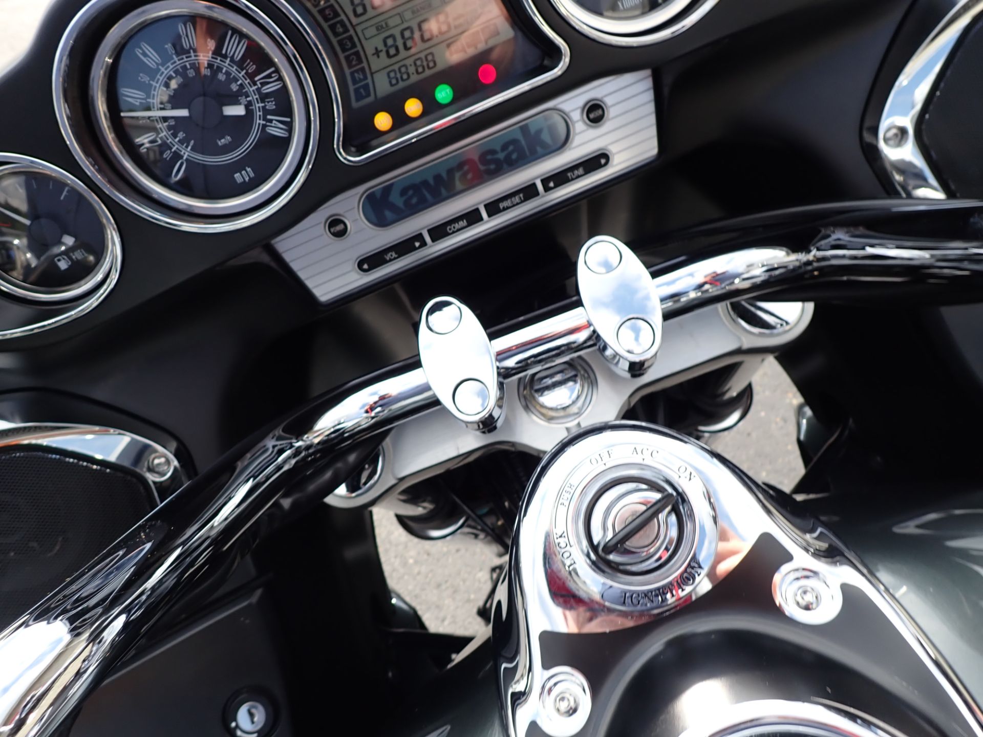 2021 Kawasaki Vulcan 1700 Voyager ABS in Massillon, Ohio - Photo 15