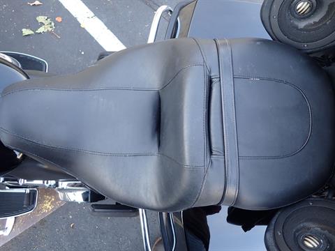 2012 Harley-Davidson Electra Glide® Ultra Limited in Massillon, Ohio - Photo 10