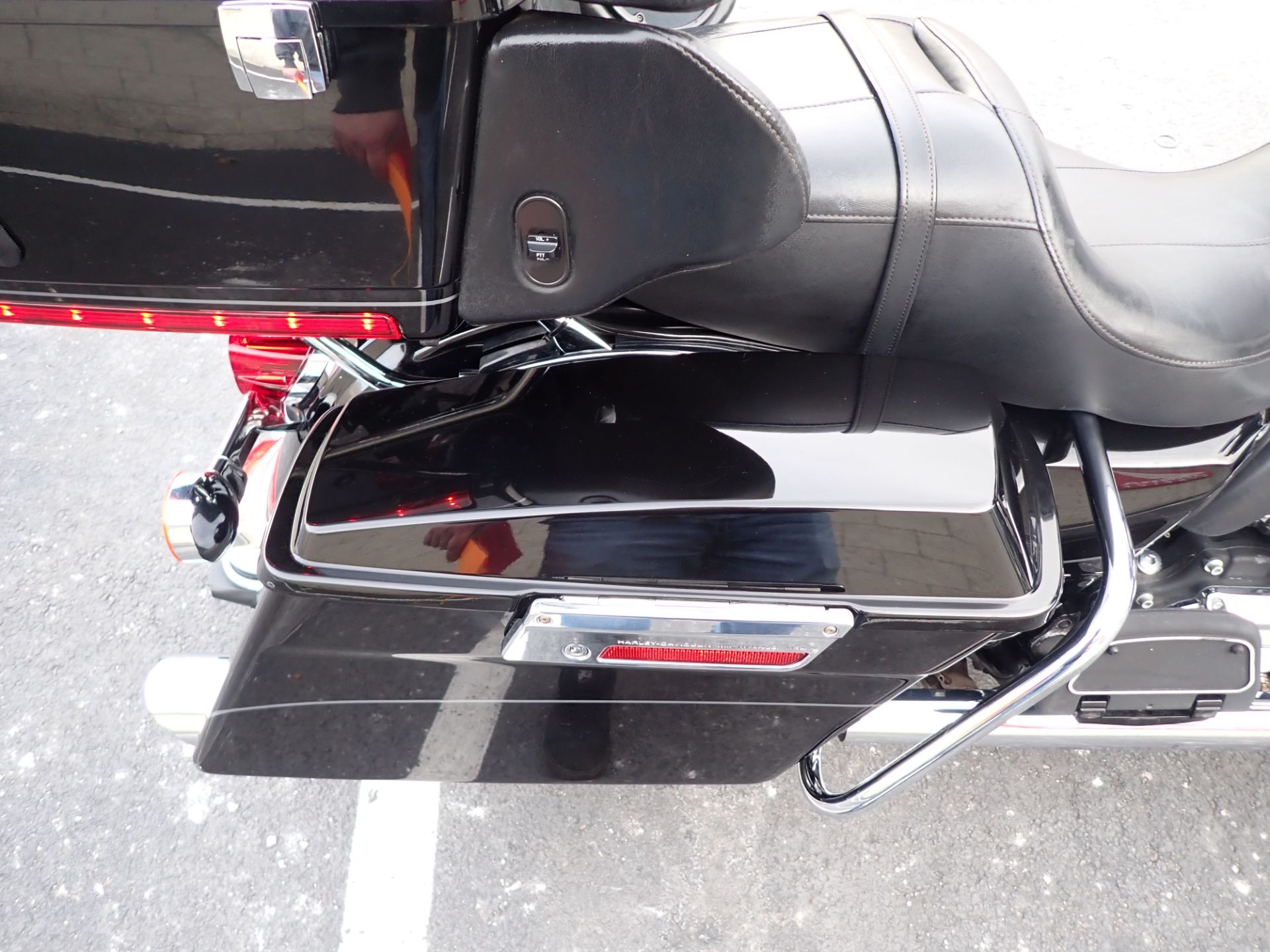 2012 Harley-Davidson Electra Glide® Ultra Limited in Massillon, Ohio - Photo 9