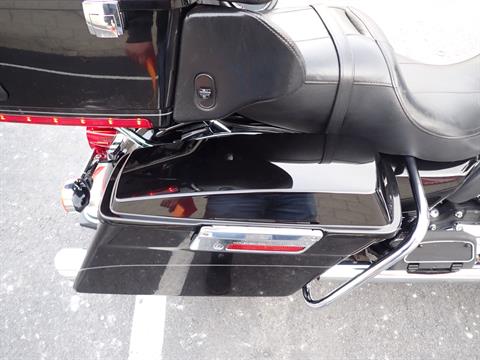 2012 Harley-Davidson Electra Glide® Ultra Limited in Massillon, Ohio - Photo 9