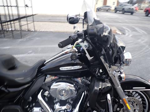 2012 Harley-Davidson Electra Glide® Ultra Limited in Massillon, Ohio - Photo 3