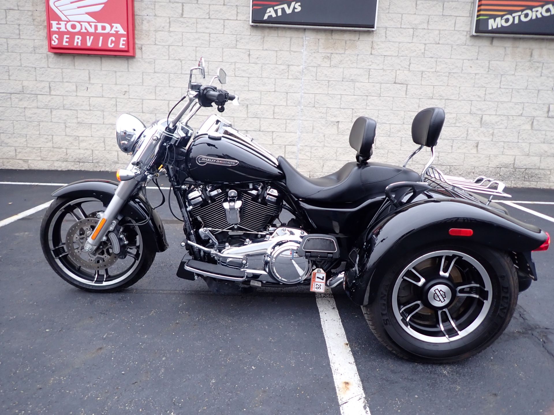 2018 Harley-Davidson Freewheeler® in Massillon, Ohio - Photo 6