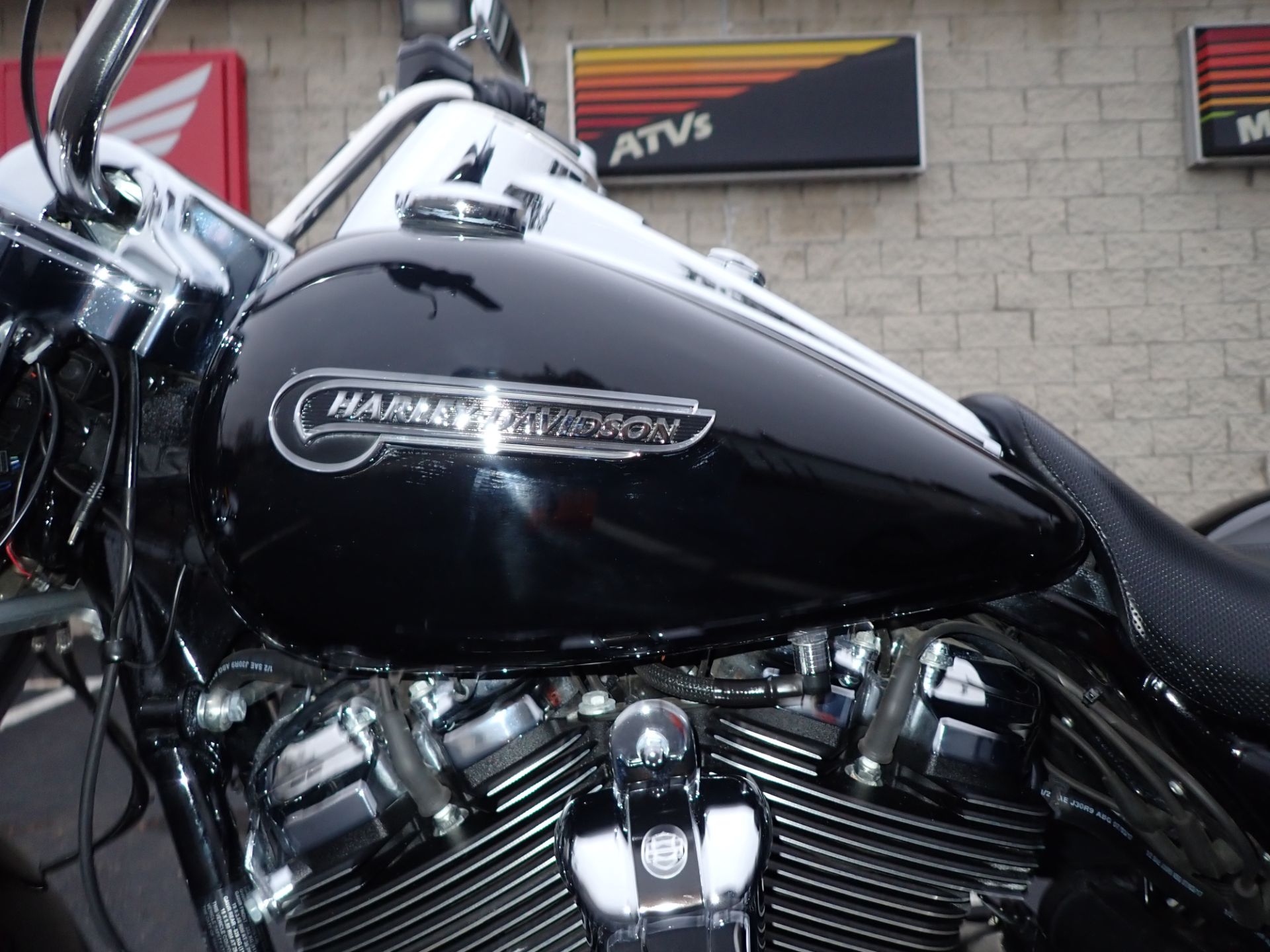 2018 Harley-Davidson Freewheeler® in Massillon, Ohio - Photo 9