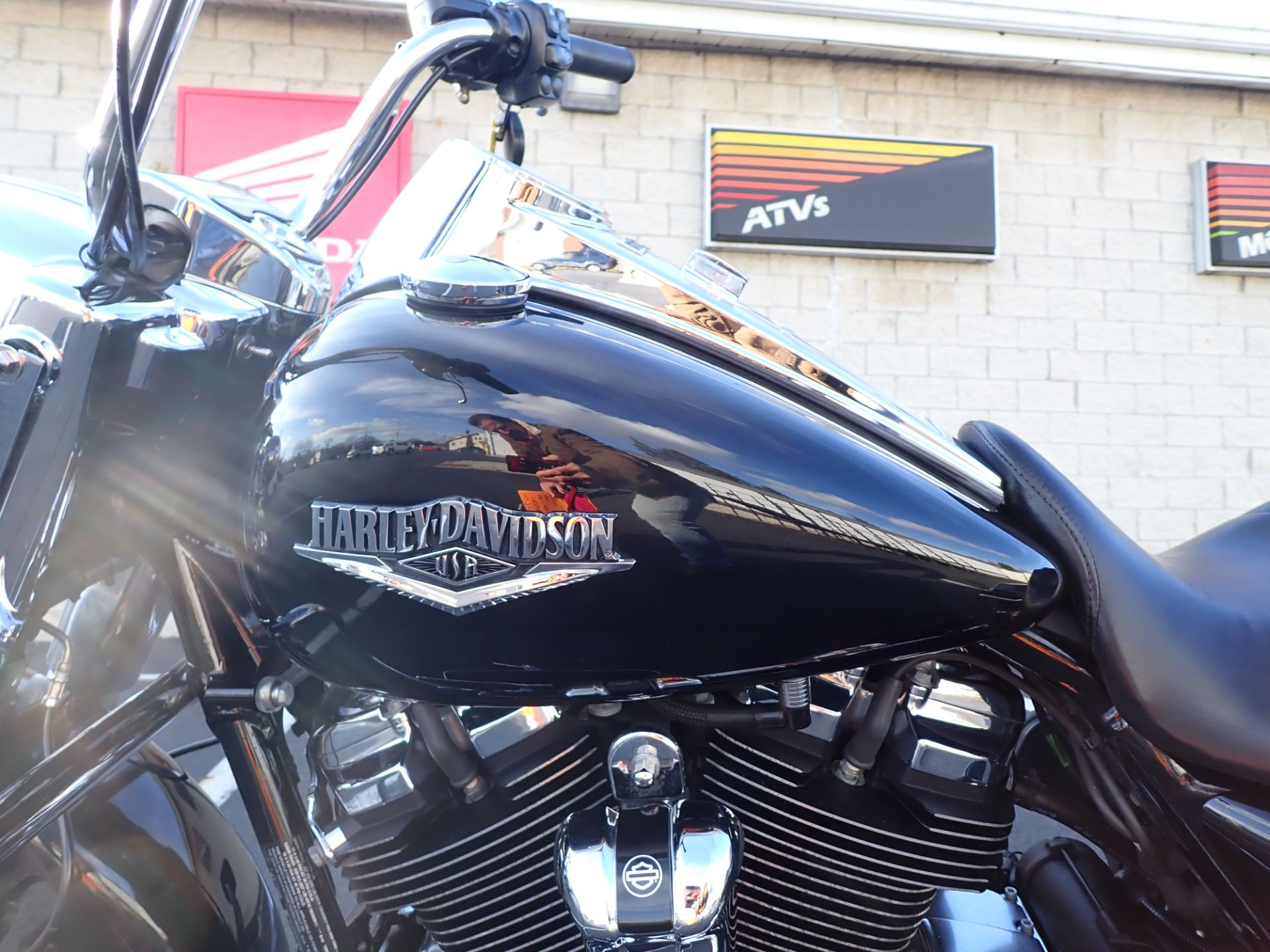 2019 Harley-Davidson Road King® in Massillon, Ohio - Photo 9