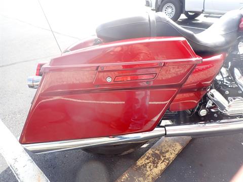 2009 Harley-Davidson Street Glide® in Massillon, Ohio - Photo 6