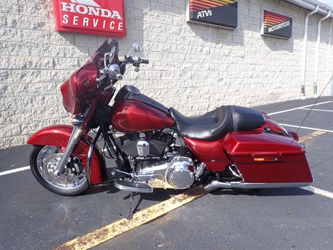 2009 Harley-Davidson Street Glide® in Massillon, Ohio - Photo 7