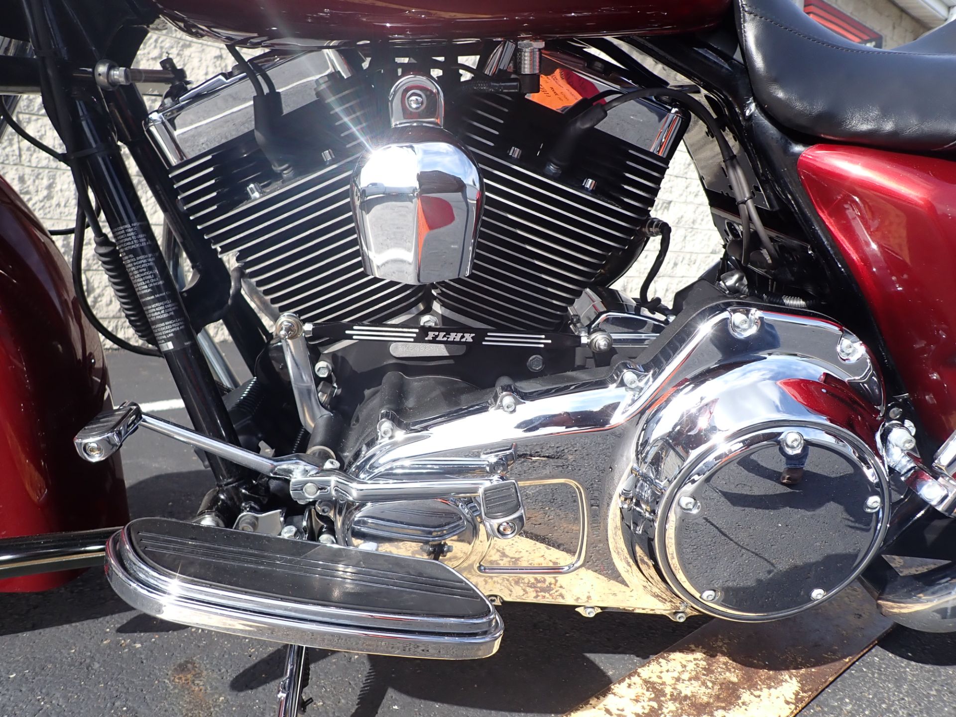 2009 Harley-Davidson Street Glide® in Massillon, Ohio - Photo 9