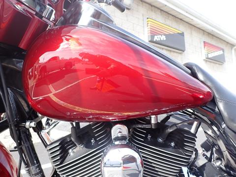 2009 Harley-Davidson Street Glide® in Massillon, Ohio - Photo 10