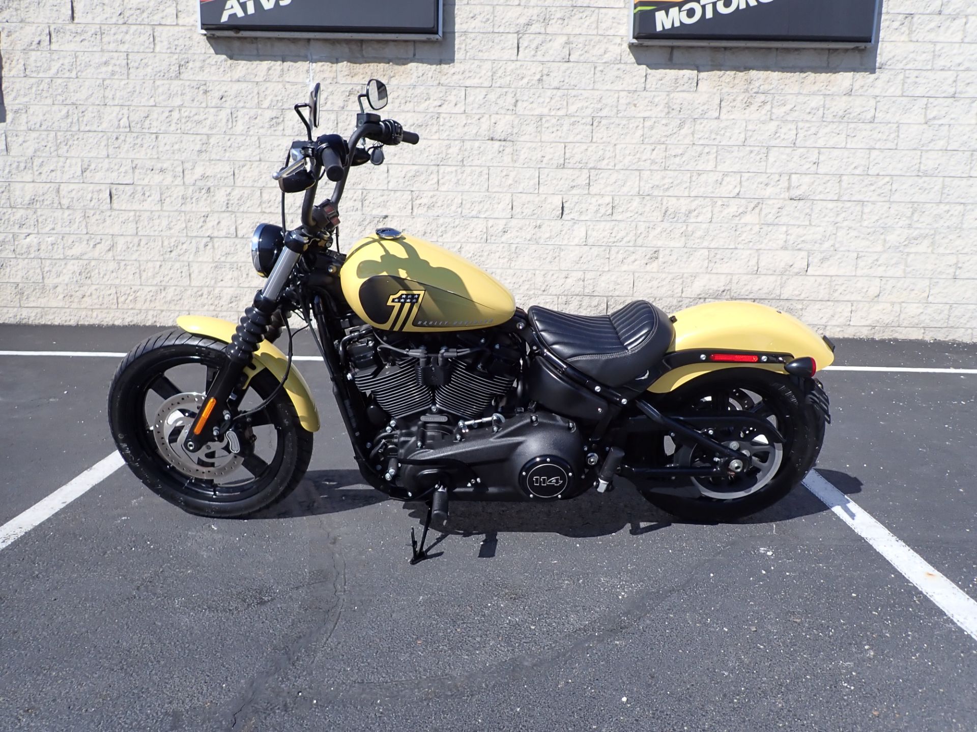2023 Harley-Davidson Street Bob® 114 in Massillon, Ohio - Photo 13
