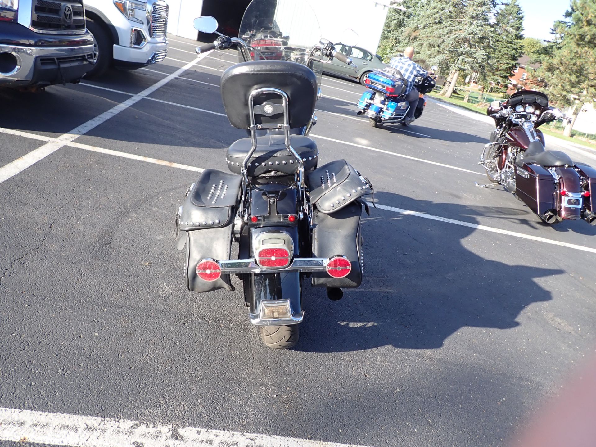 2015 Harley-Davidson Heritage Softail® Classic in Massillon, Ohio - Photo 2