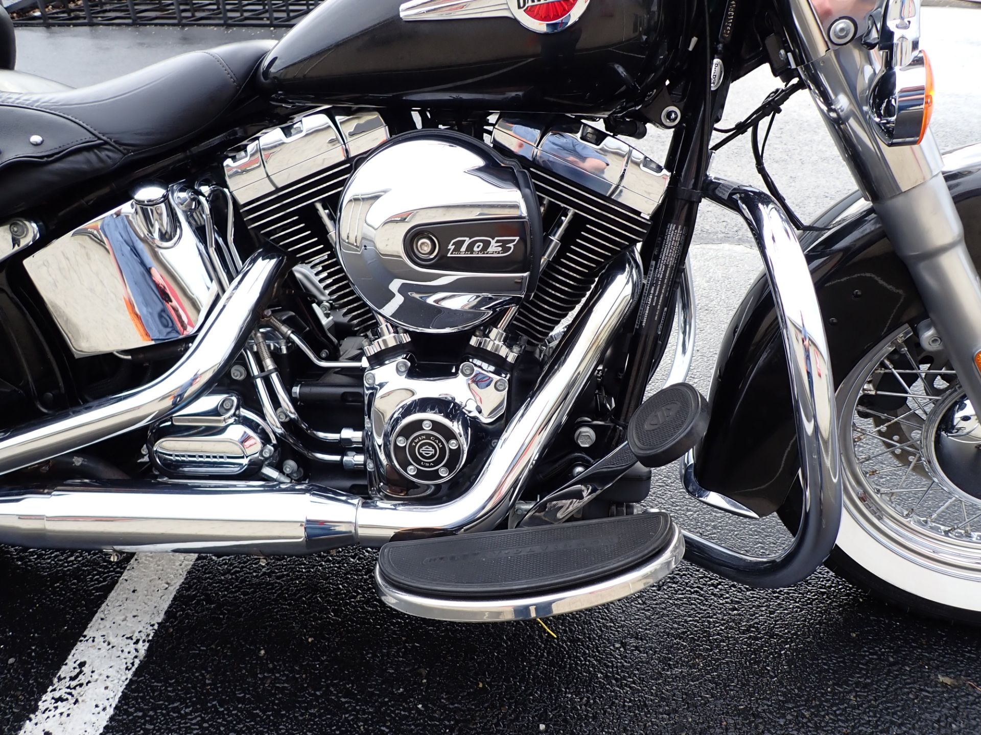2017 Harley-Davidson Heritage Softail® Classic in Massillon, Ohio - Photo 4
