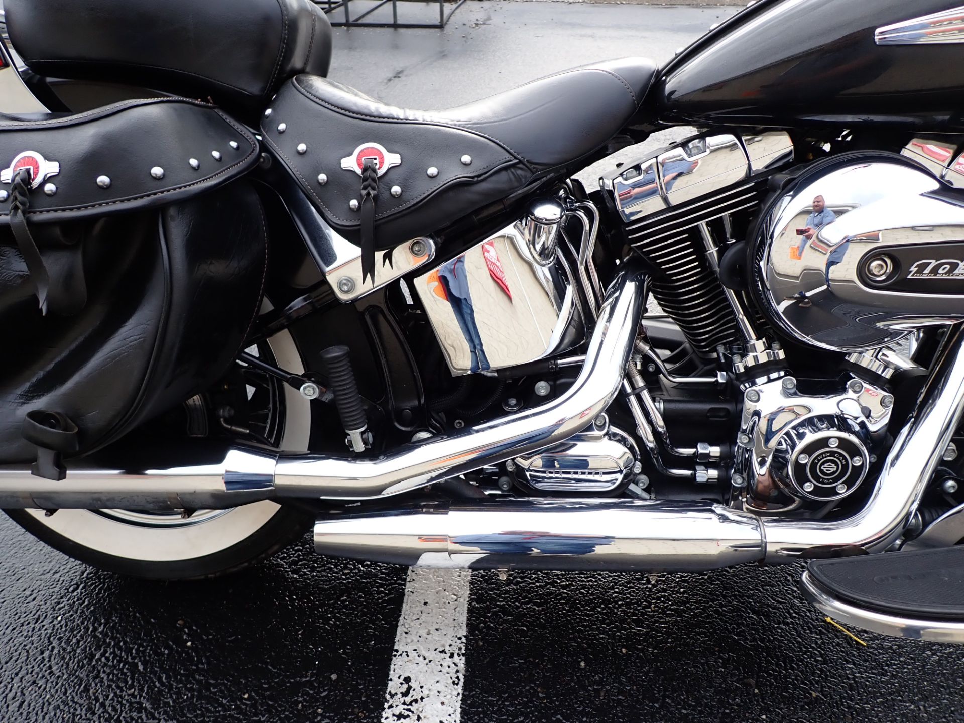 2017 Harley-Davidson Heritage Softail® Classic in Massillon, Ohio - Photo 5