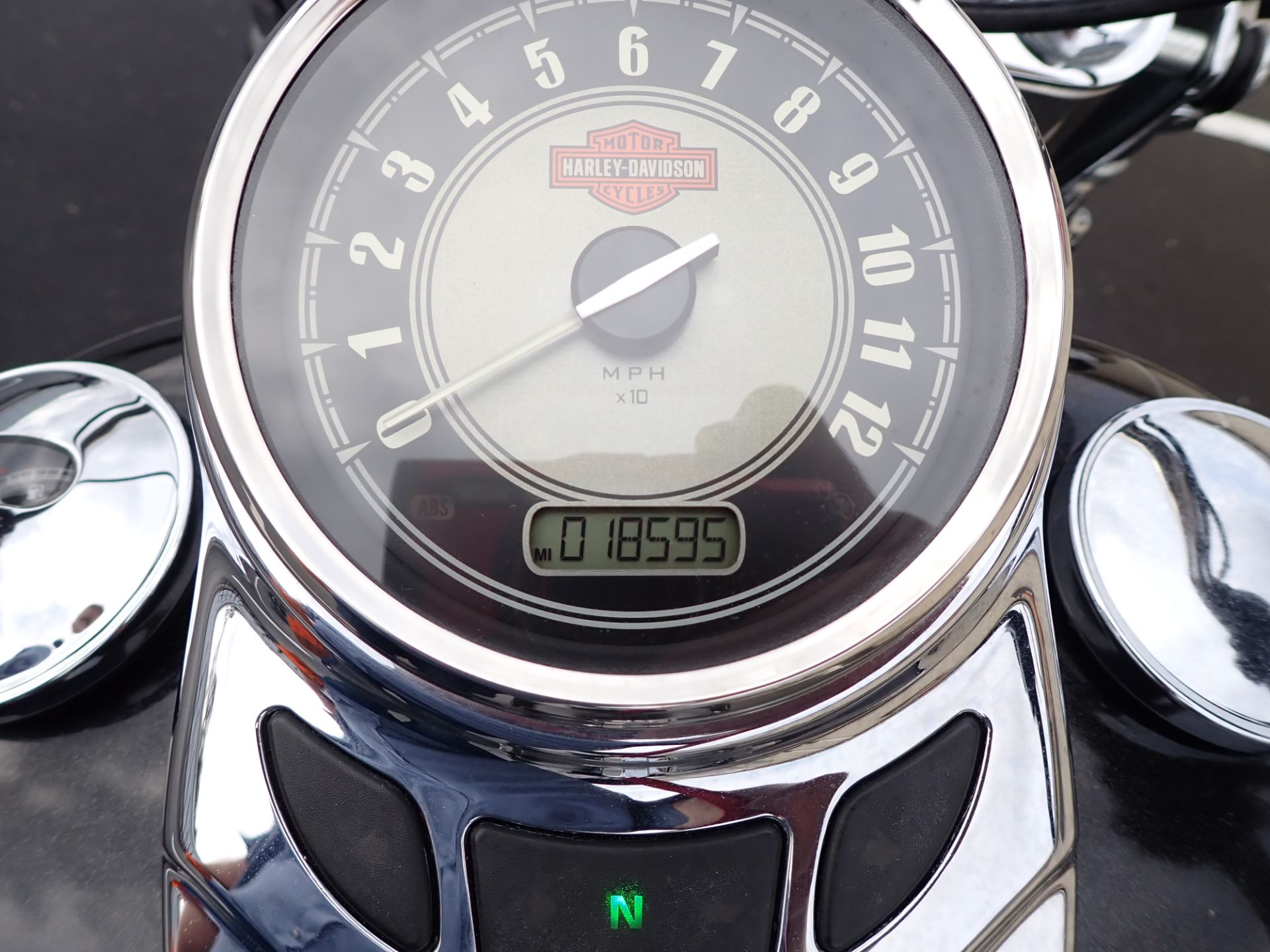 2017 Harley-Davidson Heritage Softail® Classic in Massillon, Ohio - Photo 9