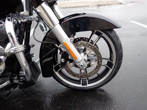2017 Harley-Davidson Road Glide® Special in Massillon, Ohio - Photo 2