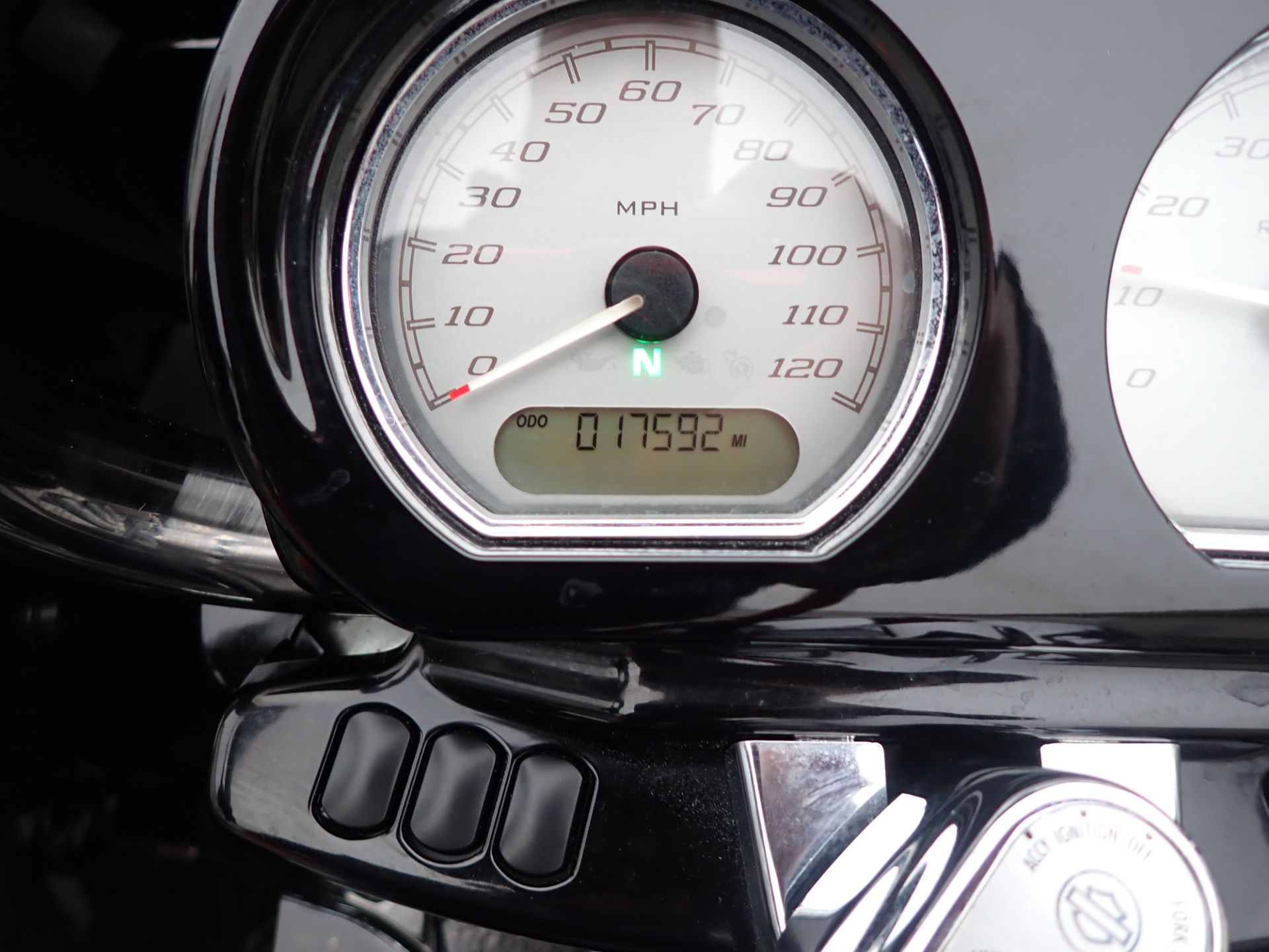 2017 Harley-Davidson Road Glide® Special in Massillon, Ohio - Photo 11