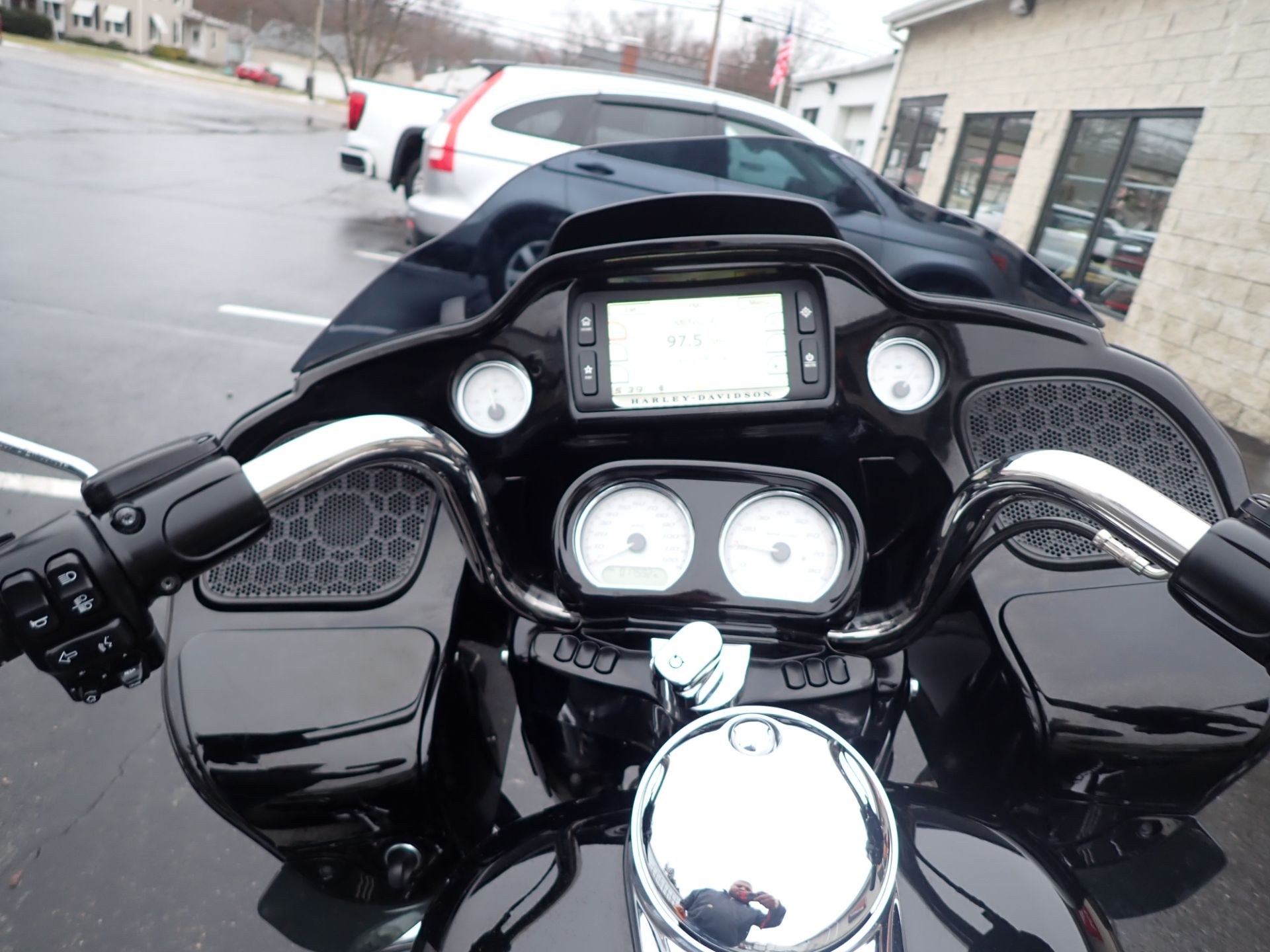 2017 Harley-Davidson Road Glide® Special in Massillon, Ohio - Photo 12
