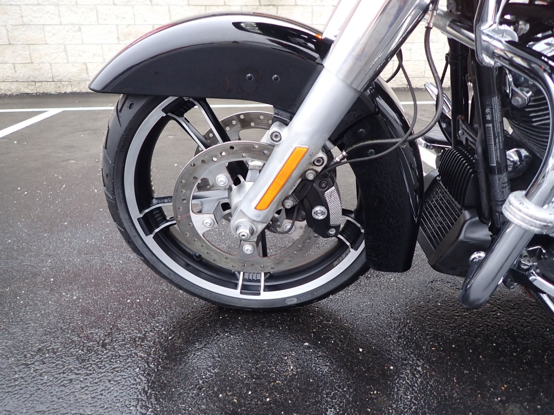2017 Harley-Davidson Road Glide® Special in Massillon, Ohio - Photo 16