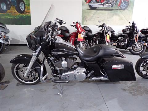 2011 Harley-Davidson Street Glide® in Massillon, Ohio - Photo 3