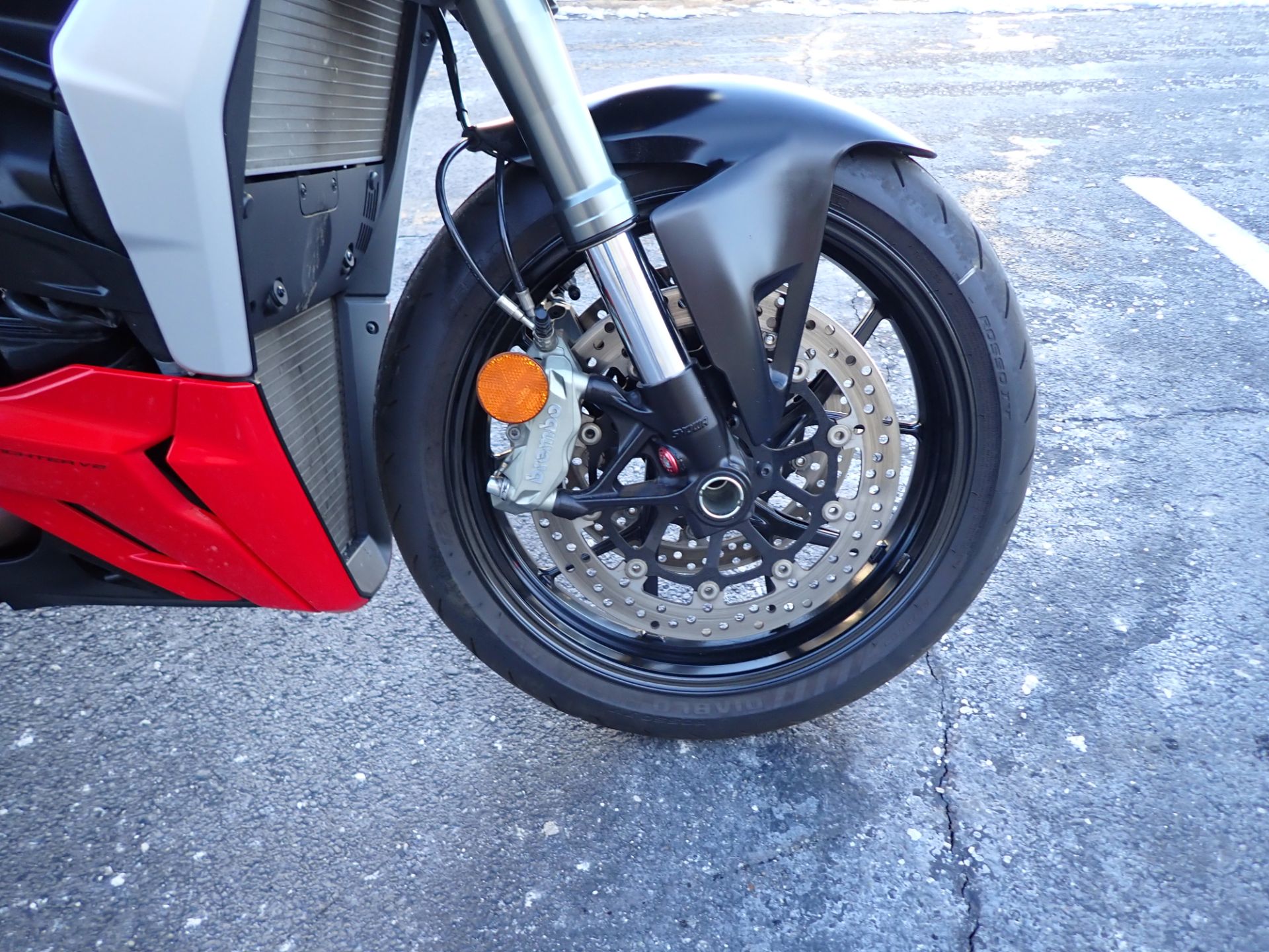 2022 Ducati Streetfighter V2 in Massillon, Ohio - Photo 2