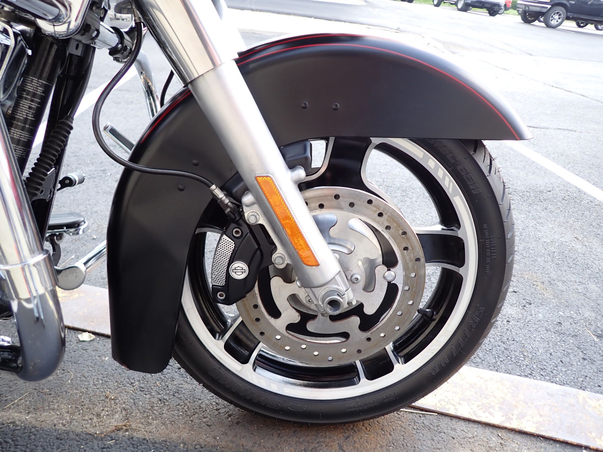 2011 Harley-Davidson Road Glide® Custom in Massillon, Ohio - Photo 2