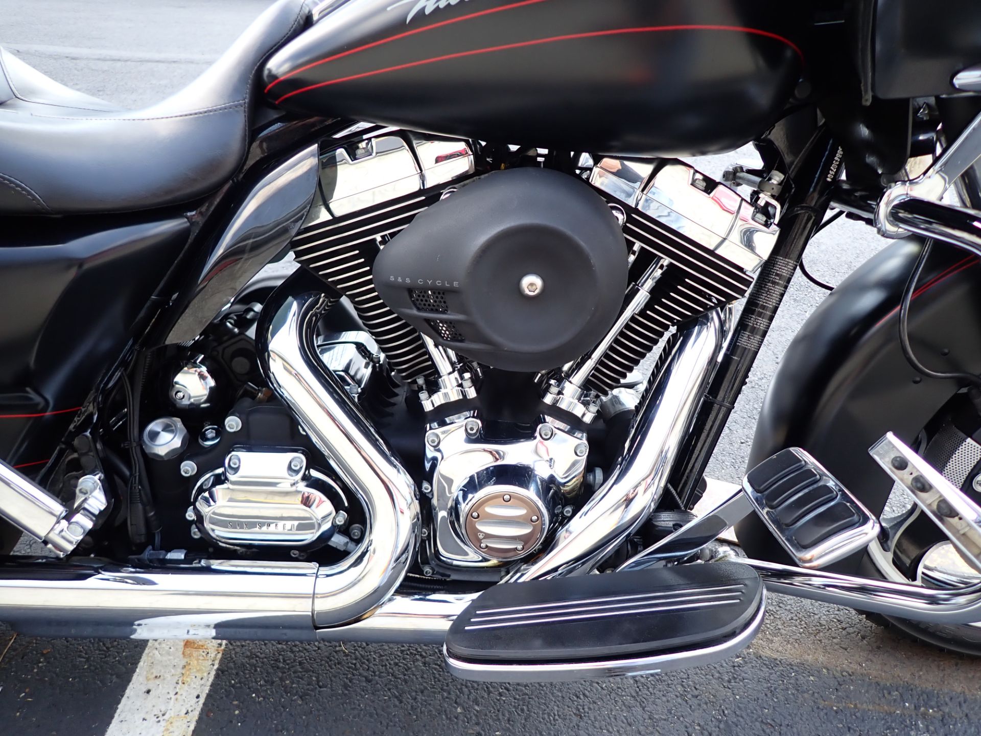 2011 Harley-Davidson Road Glide® Custom in Massillon, Ohio - Photo 5