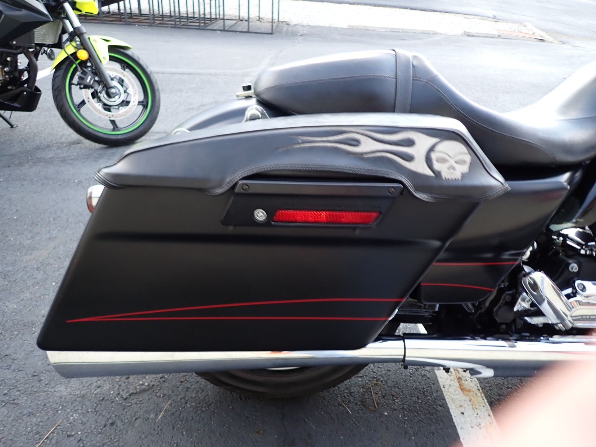 2011 Harley-Davidson Road Glide® Custom in Massillon, Ohio - Photo 6