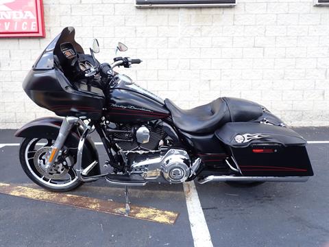 2011 Harley-Davidson Road Glide® Custom in Massillon, Ohio - Photo 7