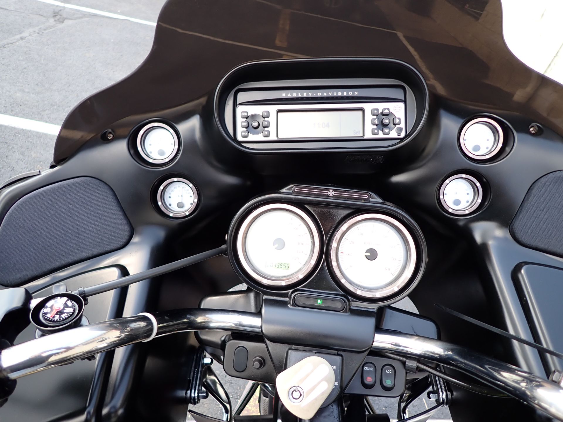 2011 Harley-Davidson Road Glide® Custom in Massillon, Ohio - Photo 15