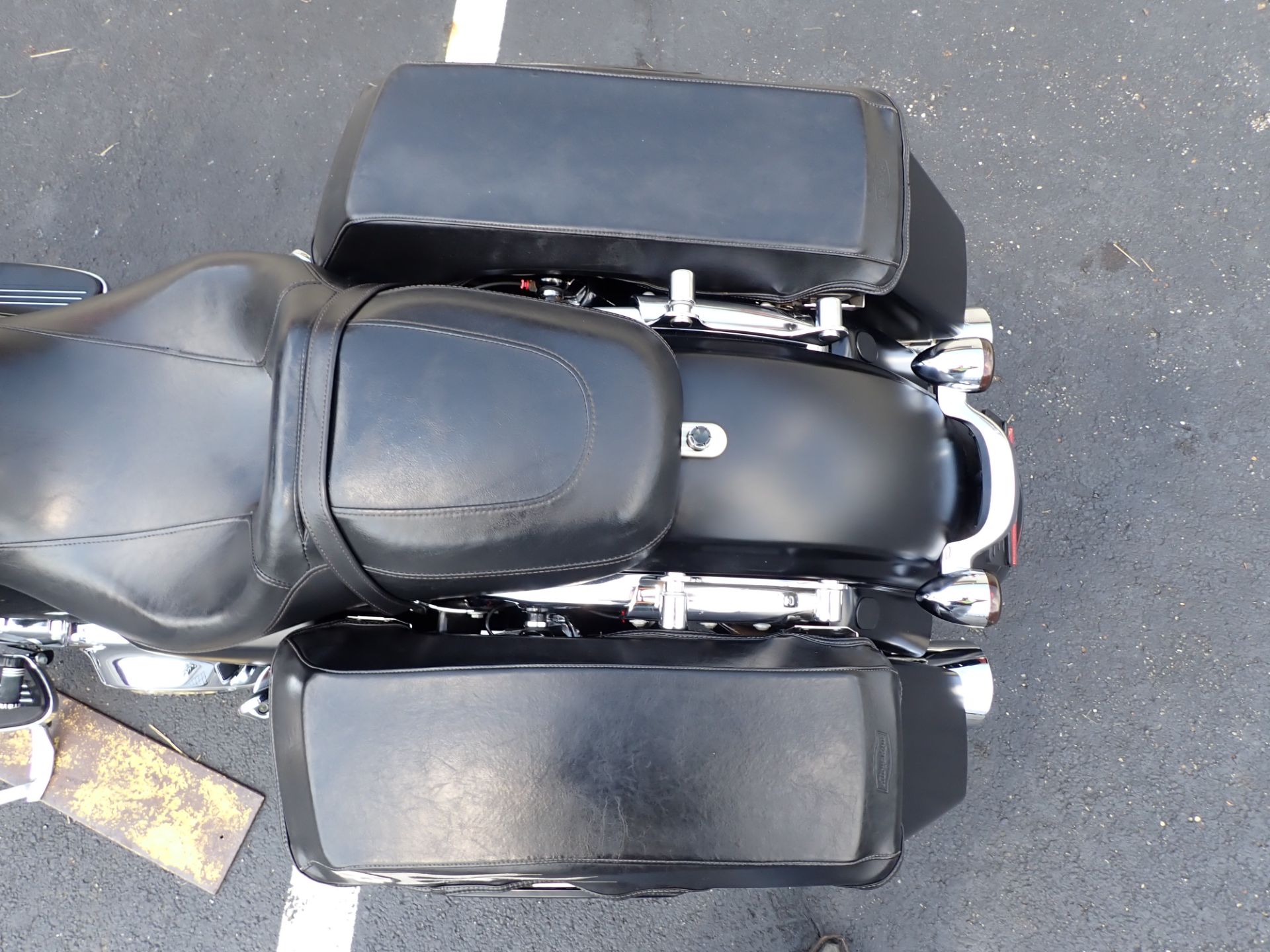 2011 Harley-Davidson Road Glide® Custom in Massillon, Ohio - Photo 19