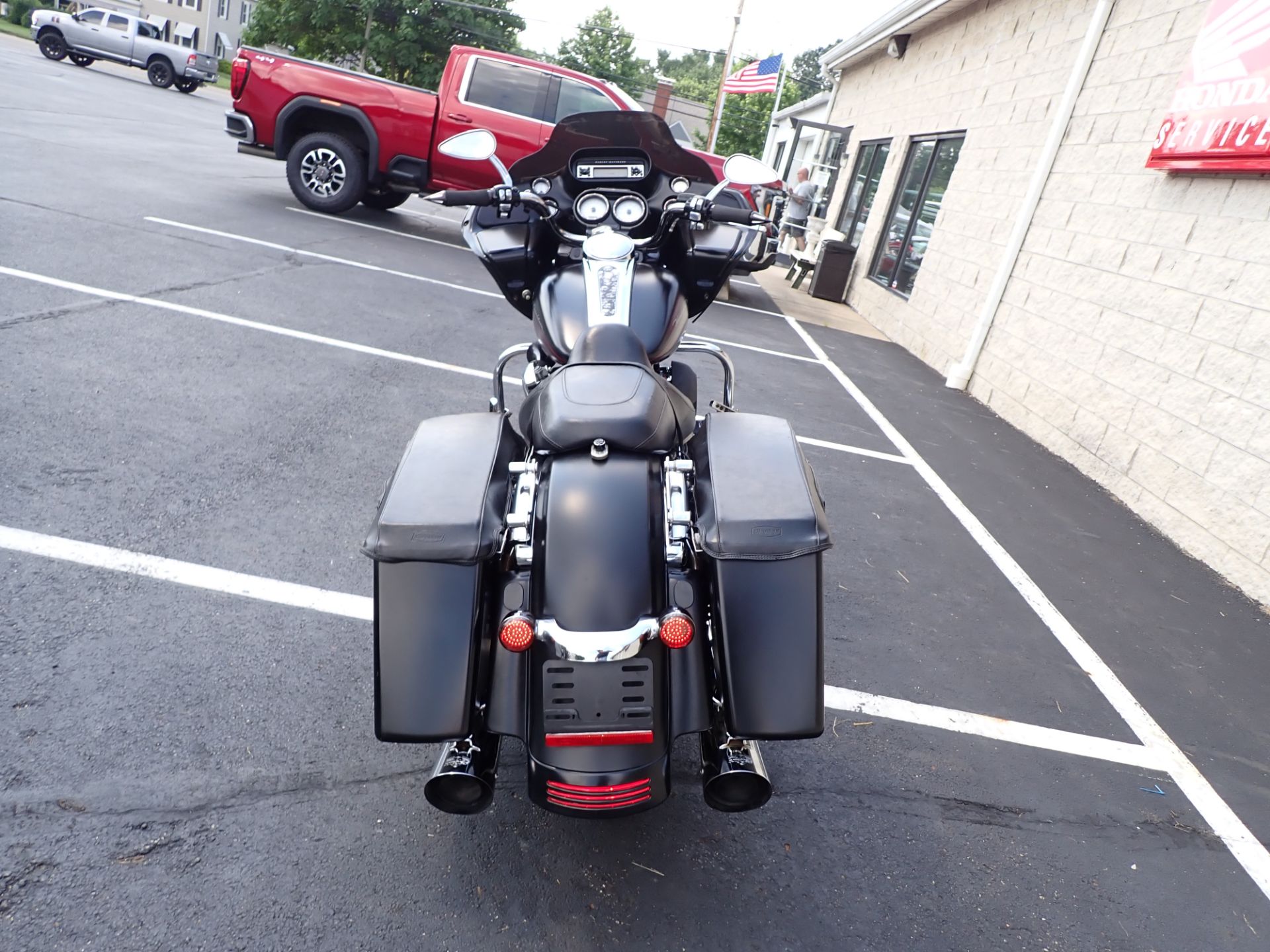 2011 Harley-Davidson Road Glide® Custom in Massillon, Ohio - Photo 20